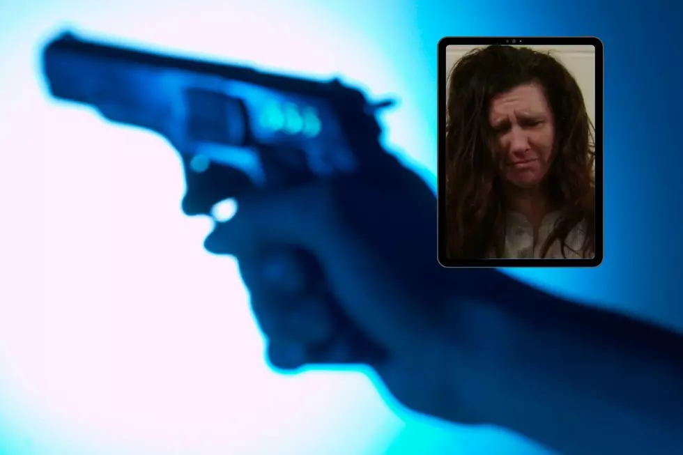 Maine Neighbor Catches Alleged Burglar, Holds Her at Gunpoint