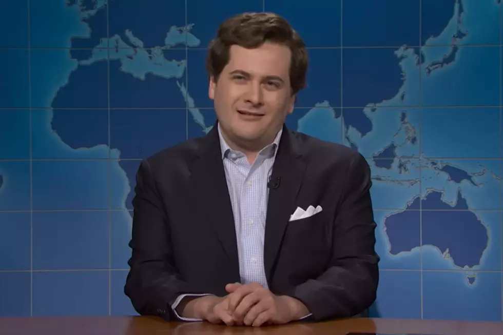 ‘Tucker Carlson’ Name-Drops Maine During SNL’s Weekend Update