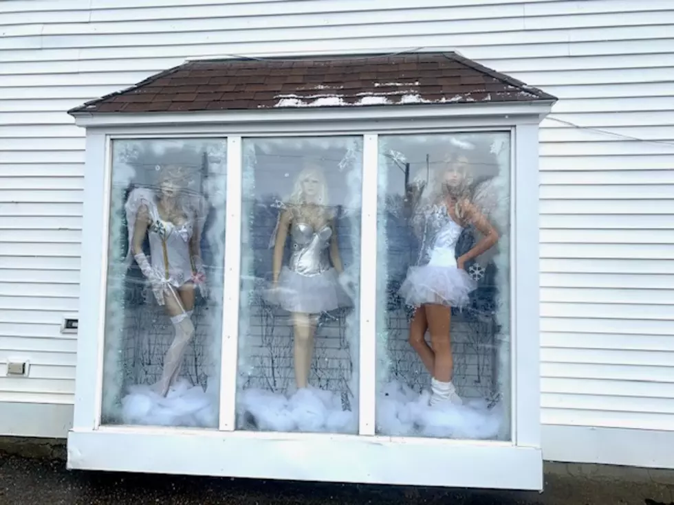 Mannequins In Bangor Movie Center Mark More Than Seasons
